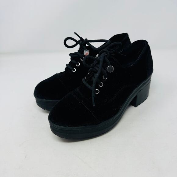 Urban Outfitters Black Velvet Lace-Up Chunky Platform Heels 90s Y2K Style Size 7 - Picture 1 of 14